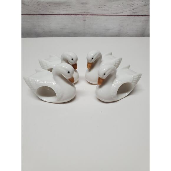 Vintage Goose or Duck Ceramic NAPKIN RINGS Set of 4 White Farm Country - Picture 1 of 9